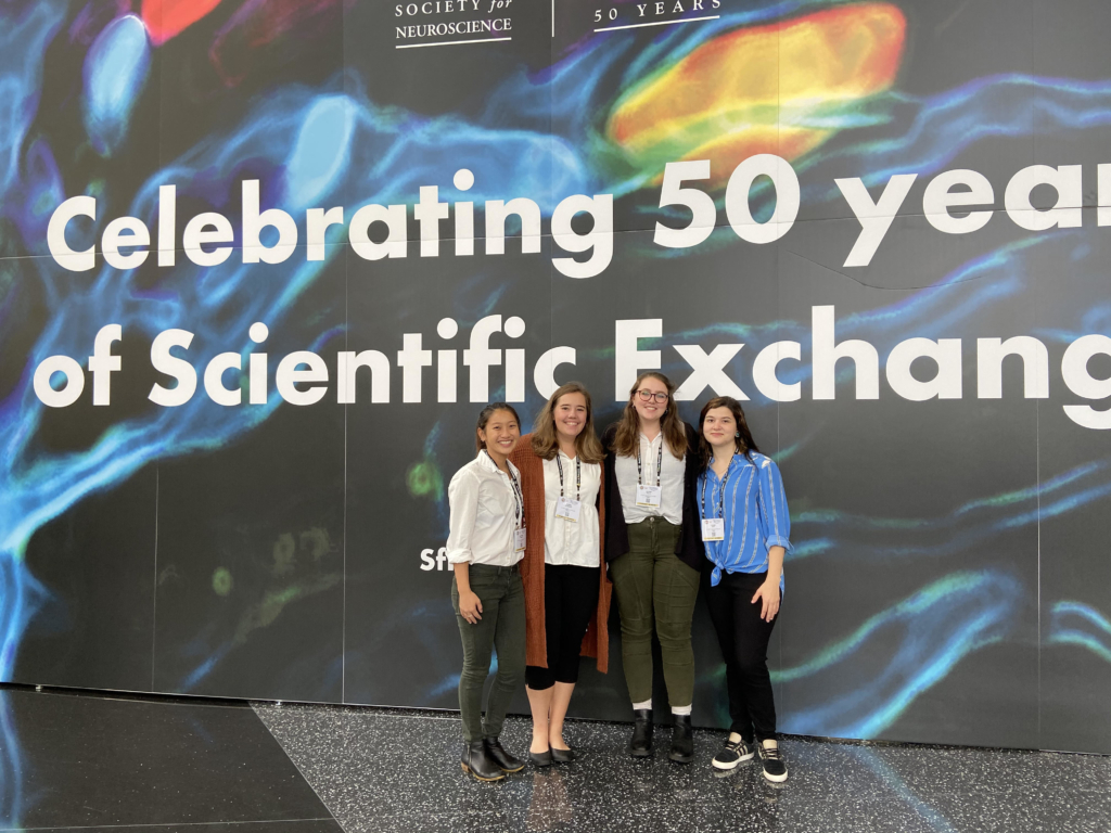 Psychology students and alumni attend Annual Meeting of Society for Neuroscience in November 2019